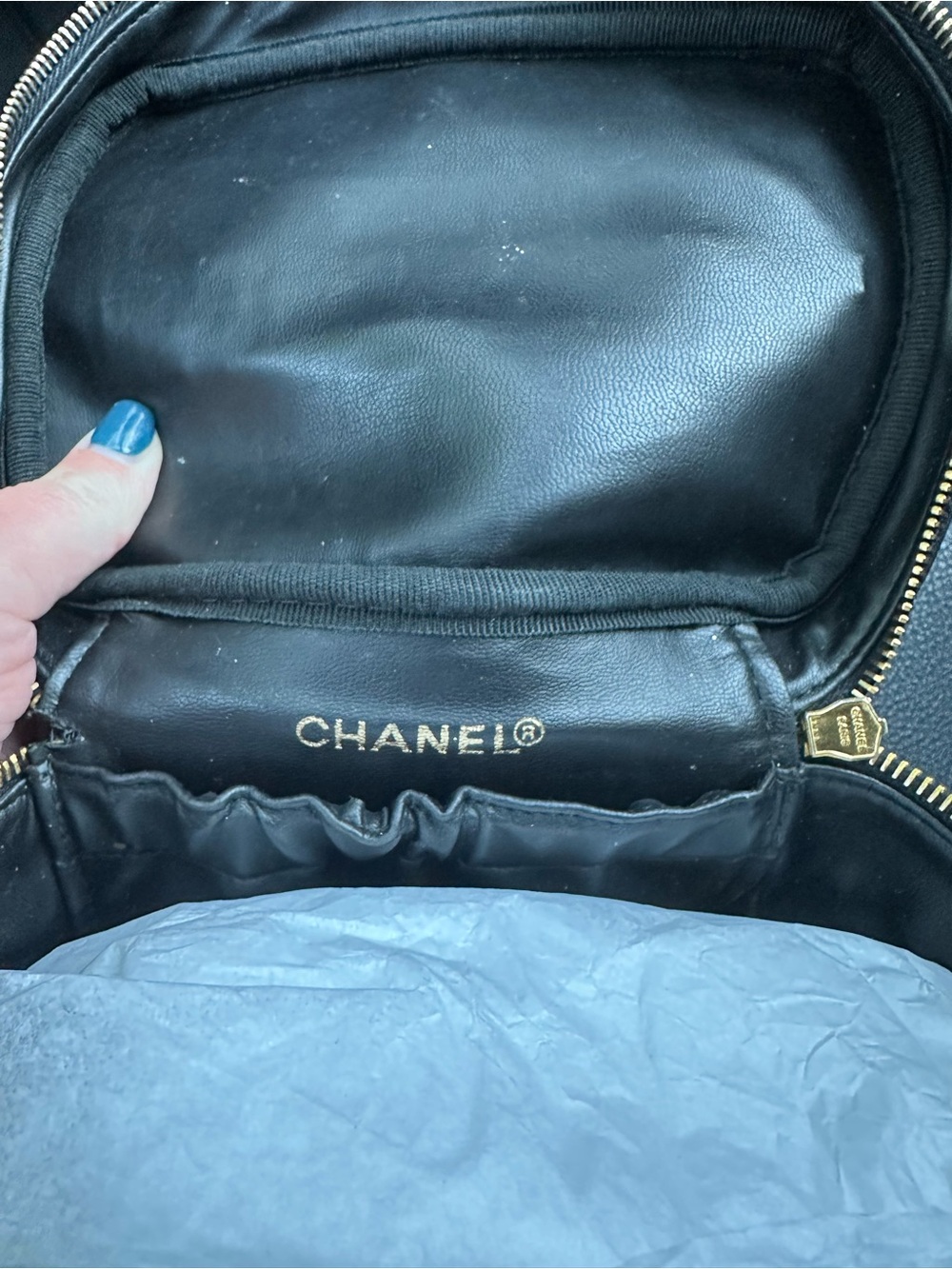 CHANEL Black Quilted Leather Toiletry Case with Gold Hardware/ OR could be a bag - Picture 8 of 16
